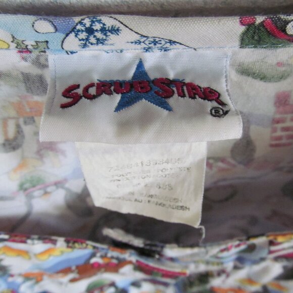 Scrub top long sleeve Christmas theme - Picture 6 of 14
